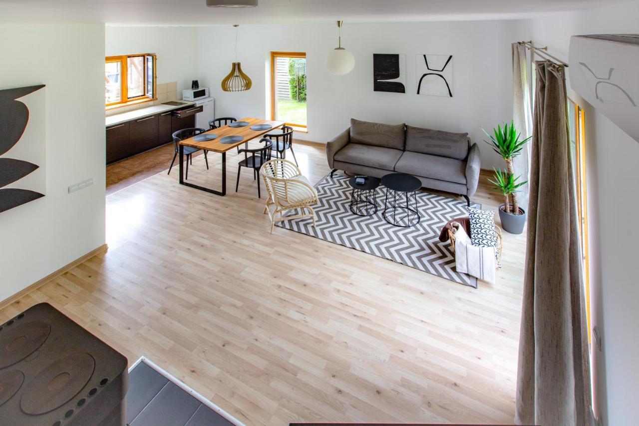 Ausra Ferienhaus *